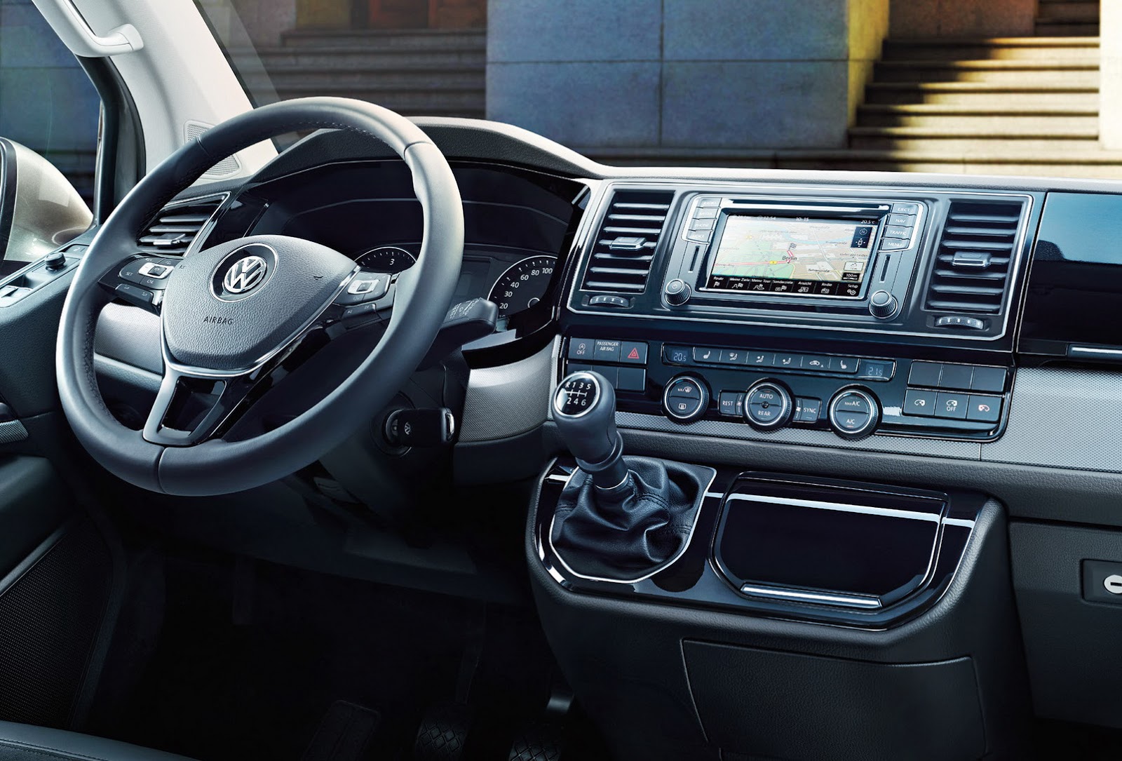 Volkswagen Caravelle 2015