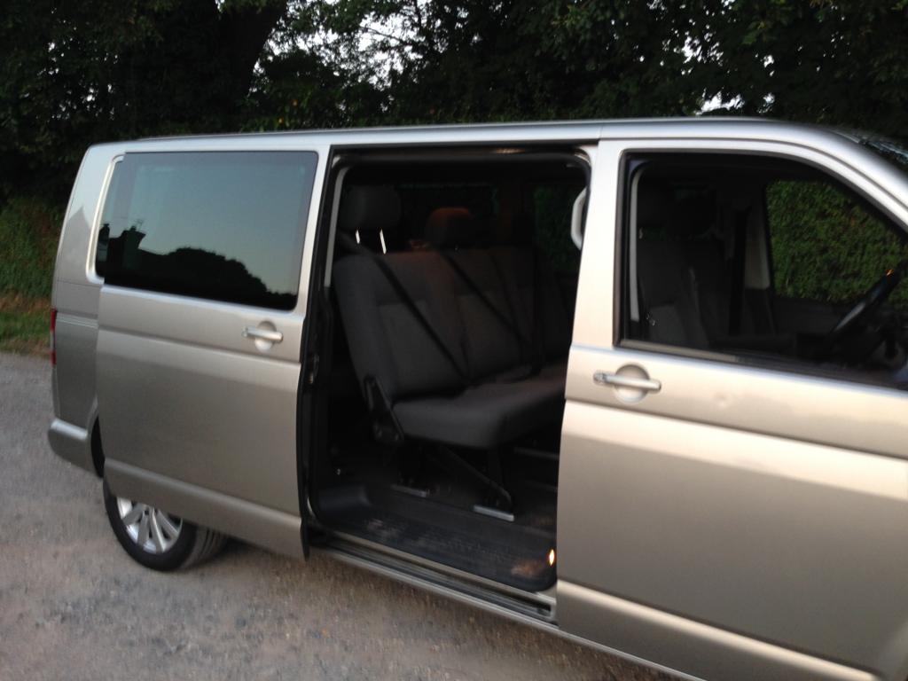 Volkswagen Caravelle 9 Seater