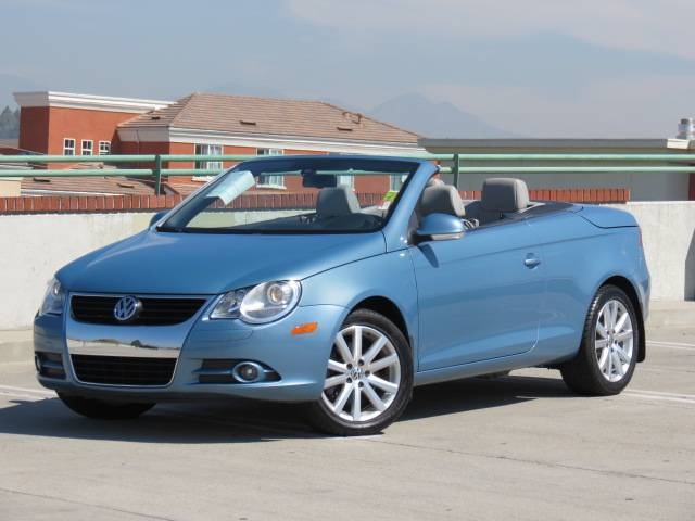 Volkswagen Eos Blue