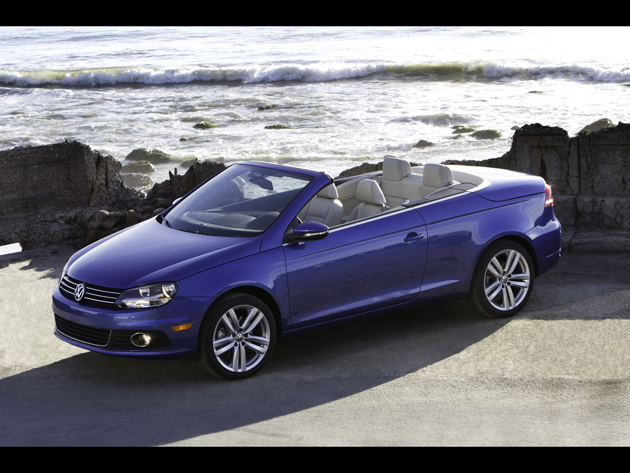 Volkswagen Eos Blue