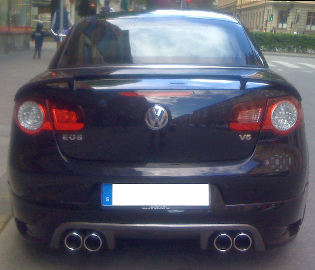 Volkswagen Eos R32