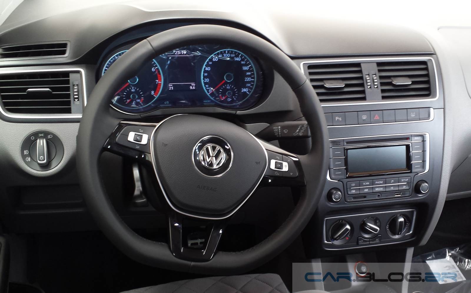 Volkswagen Fox Highline 2015