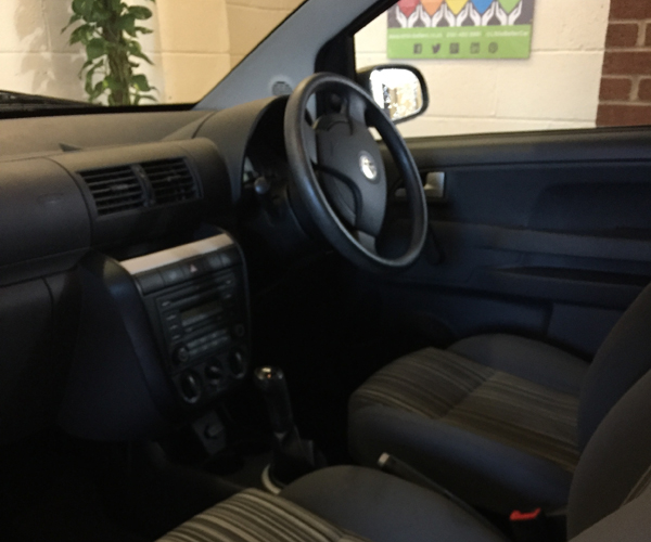 Volkswagen Fox Yellow
