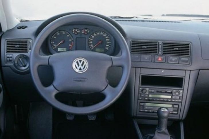 Volkswagen Golf 1.6 16v