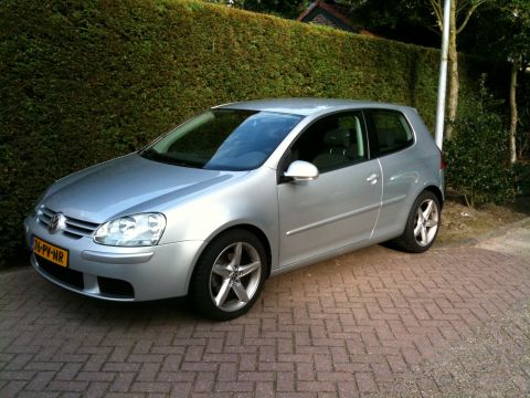 Volkswagen Golf 1.6 Fsi Sportline
