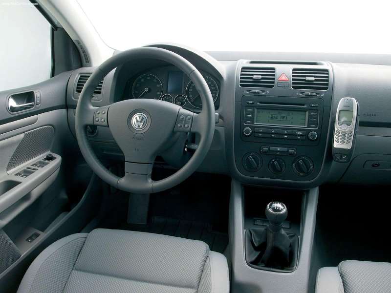 Volkswagen Golf 1.6 Fsi Trendline