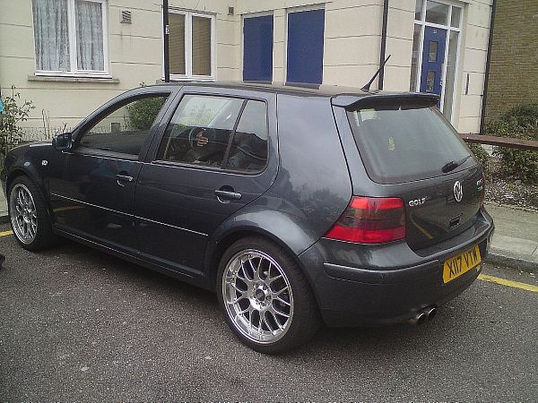 Volkswagen Golf 1.8