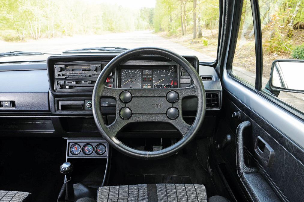 Volkswagen Golf 1