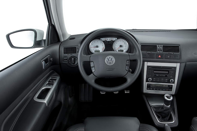 Volkswagen Golf 16