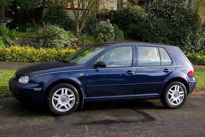 Volkswagen Golf 4 2000 Model