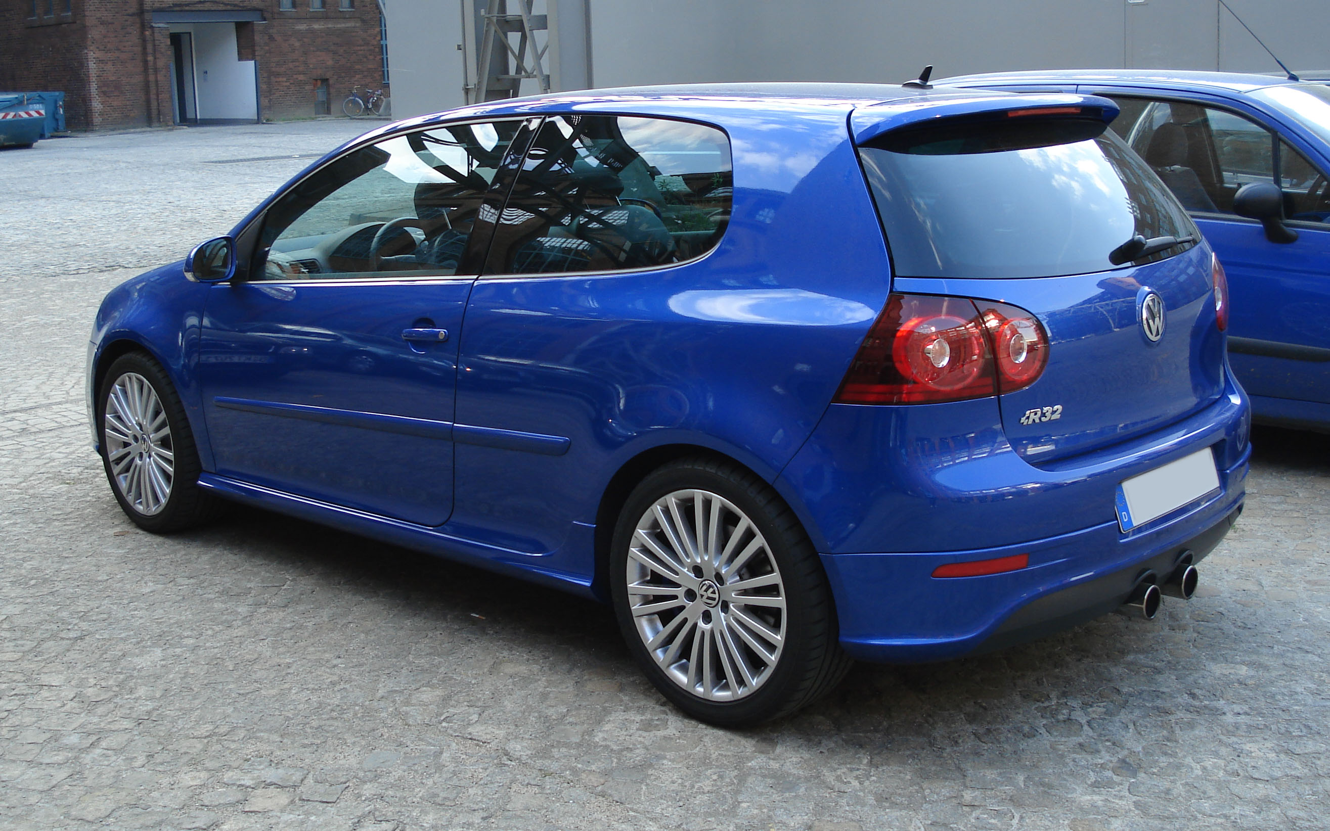 Volkswagen Golf 5 R32