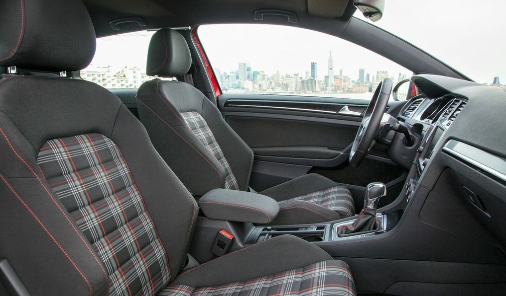 Volkswagen Golf 7 White