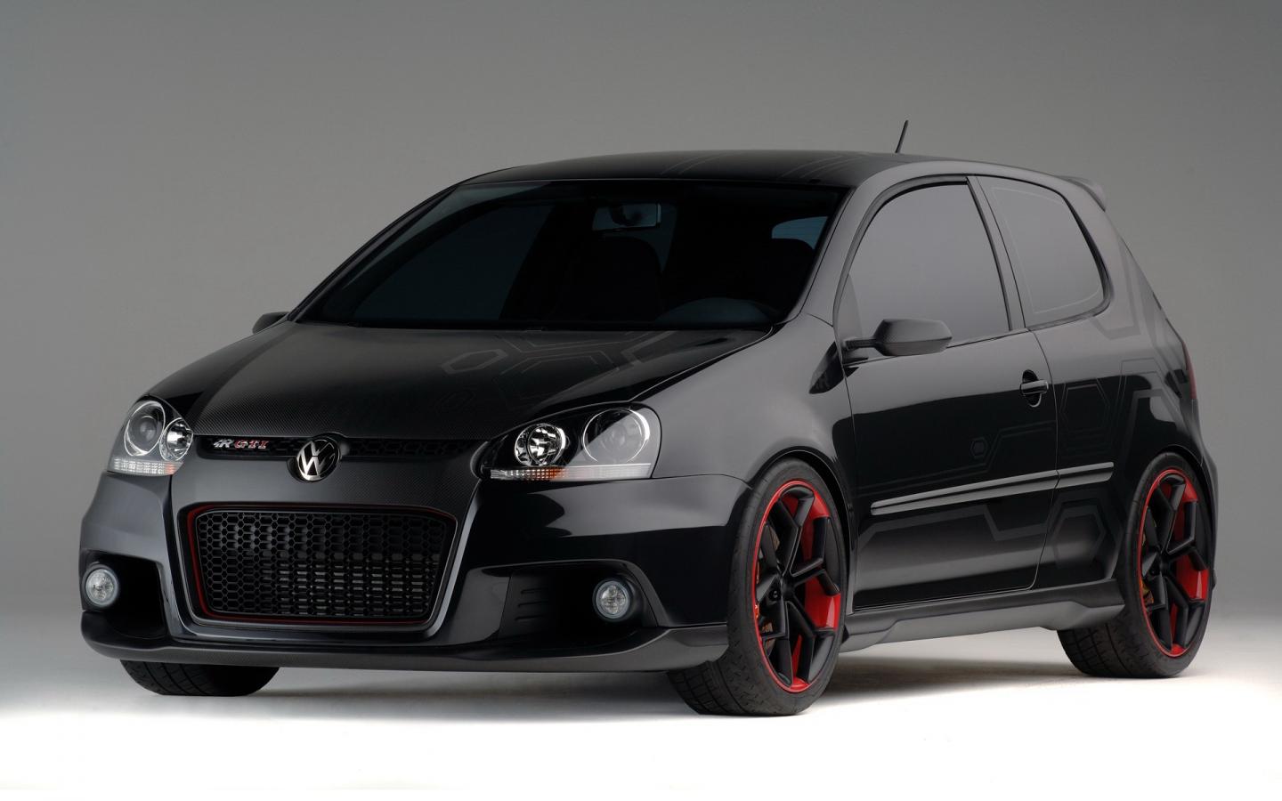 Volkswagen Golf Black