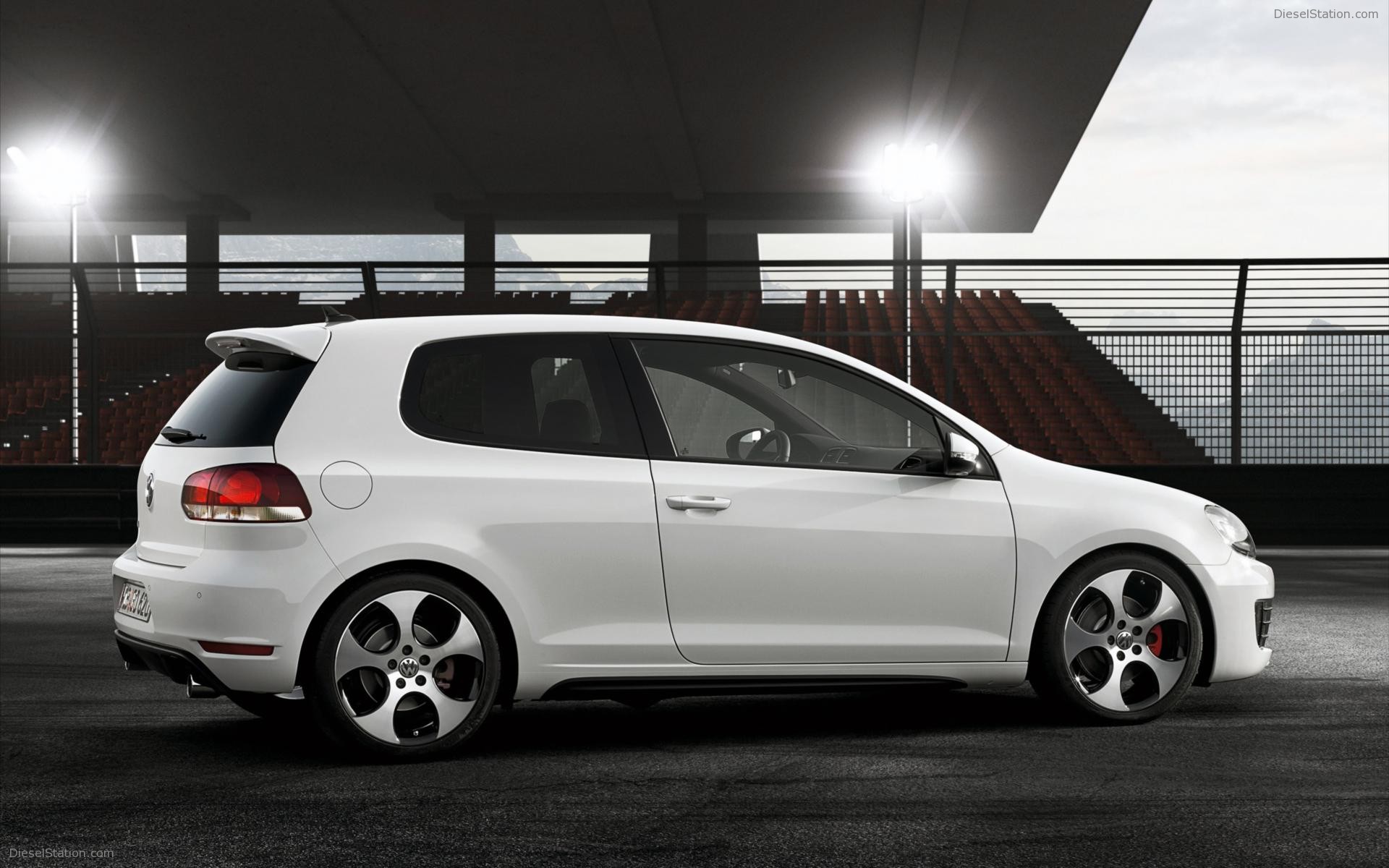 Volkswagen Golf Car