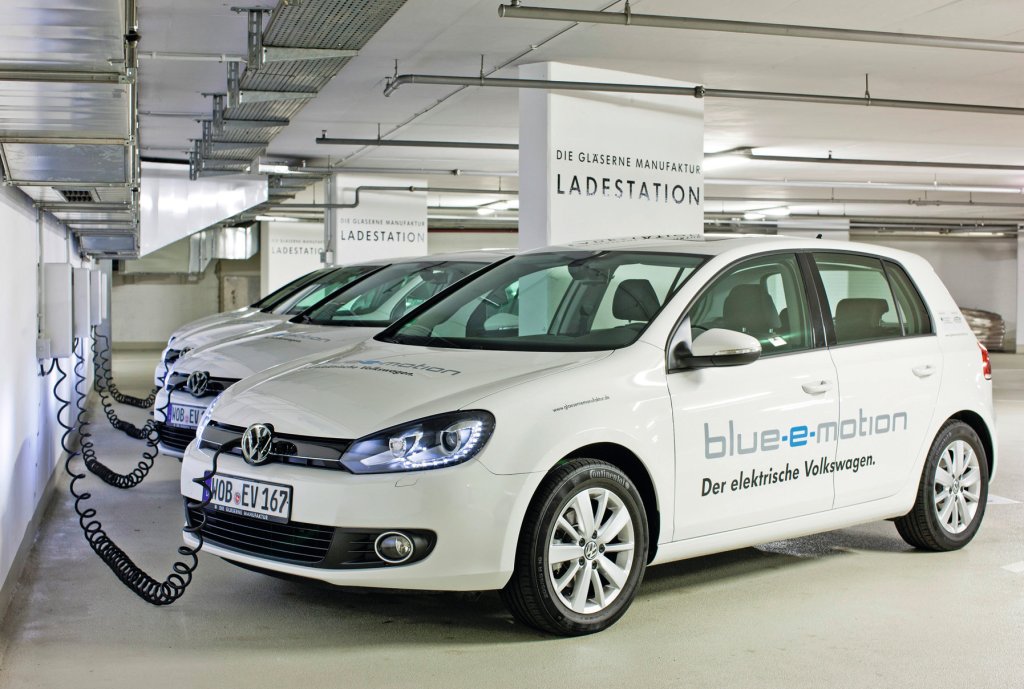 Volkswagen Golf Electric