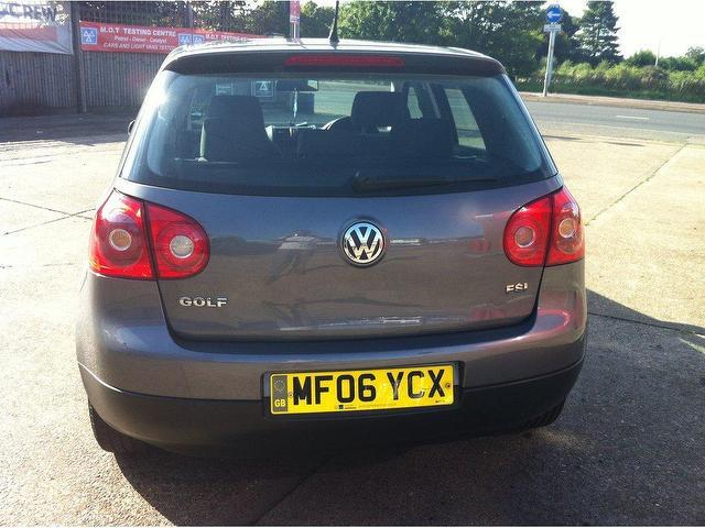 Volkswagen Golf Fsi