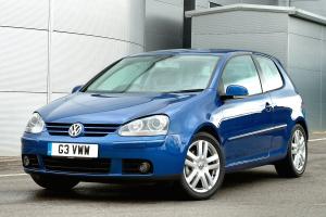 Volkswagen Golf Fsi