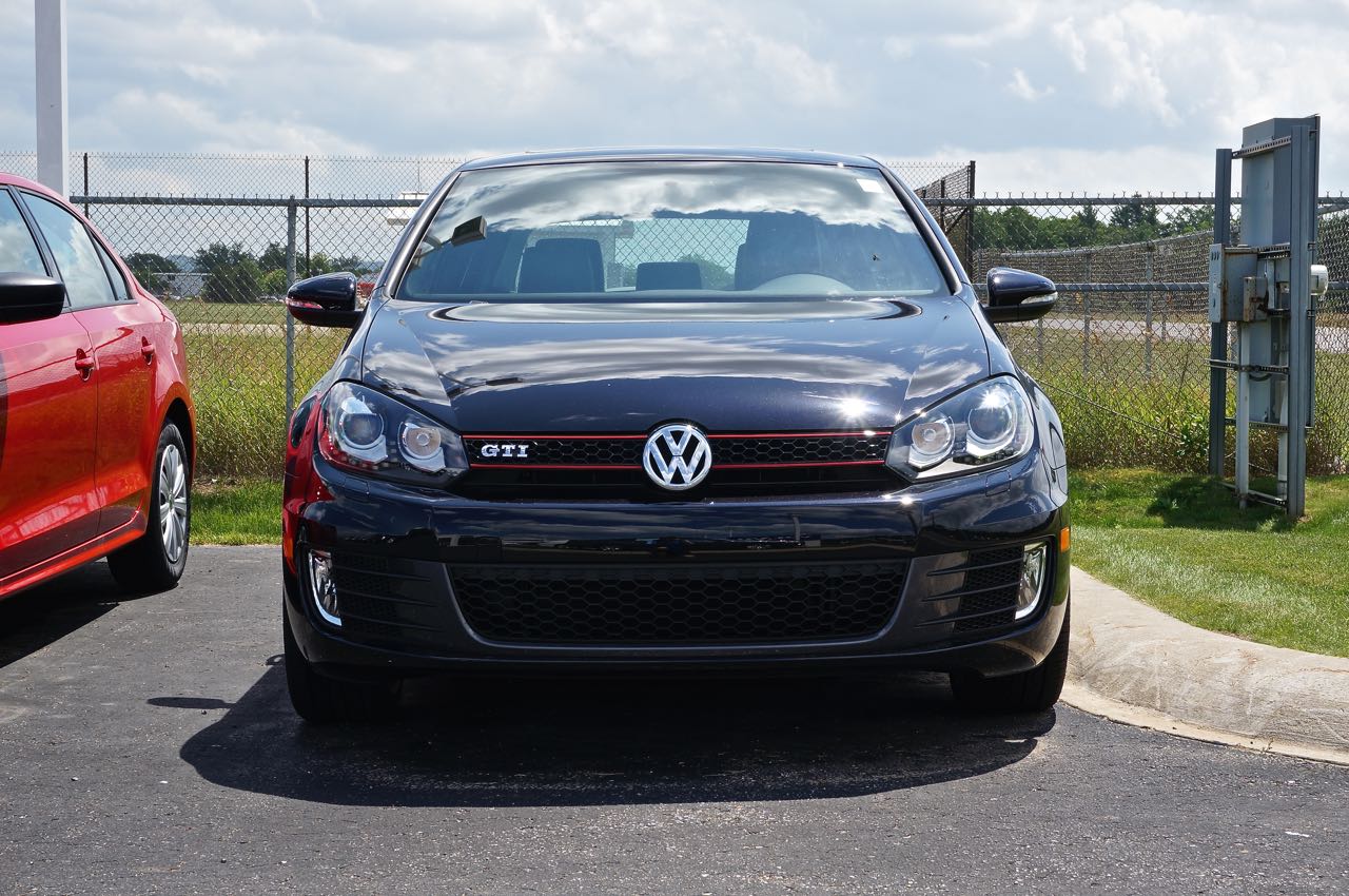 Volkswagen Golf Gti Black
