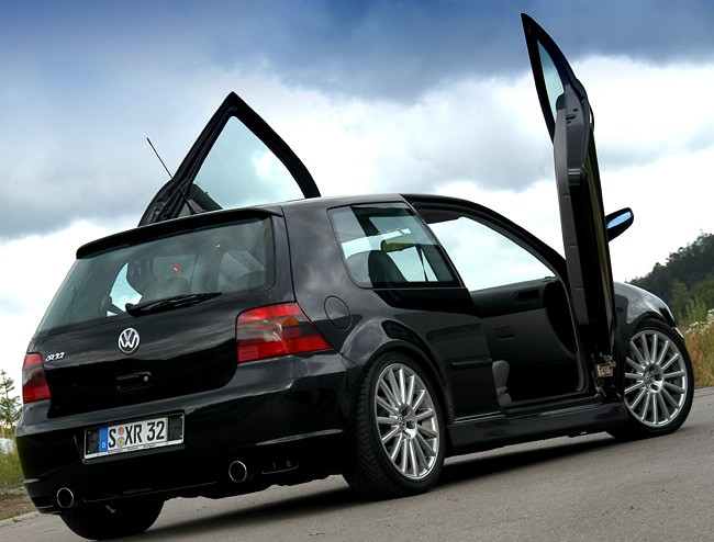 Volkswagen Golf Gti R32