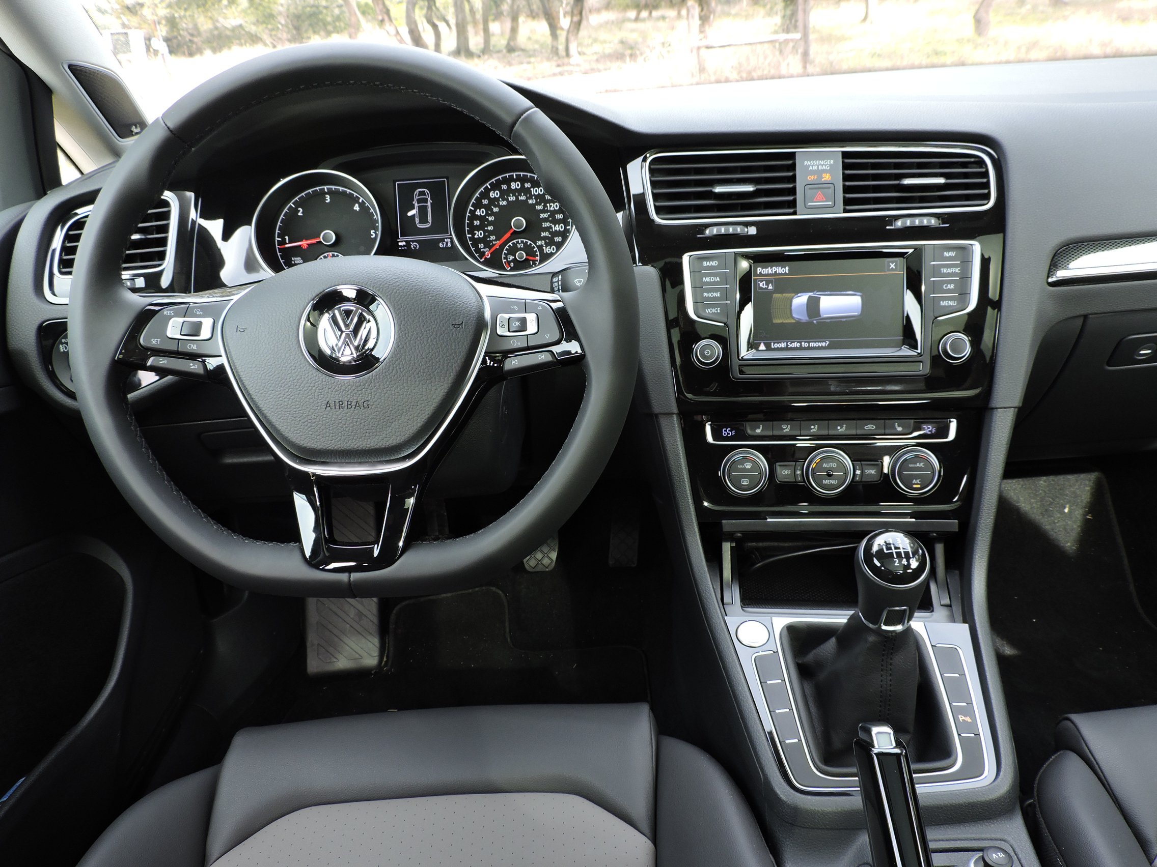 Volkswagen Golf Hatchback 2015