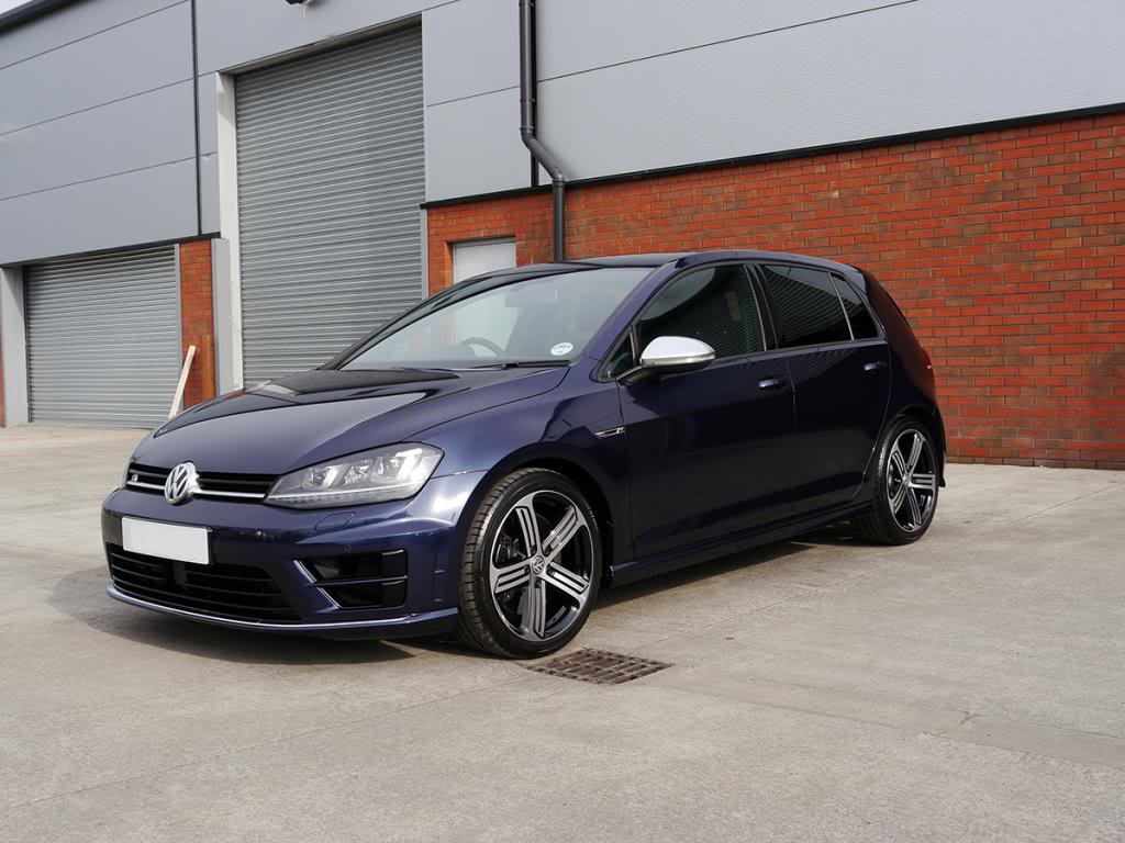 Volkswagen Golf Night Blue