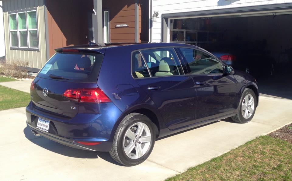 Volkswagen Golf Night Blue