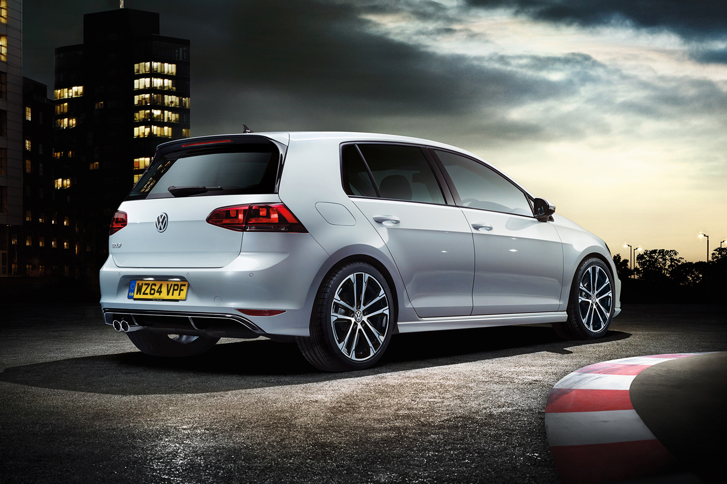 Volkswagen Golf R Line Edition