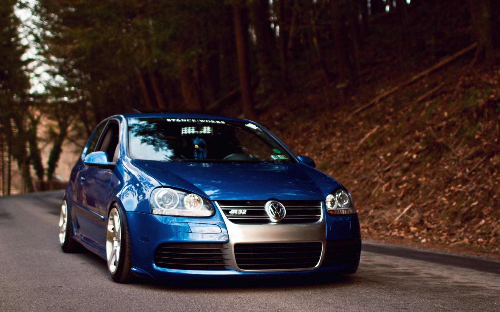 Volkswagen Golf R32