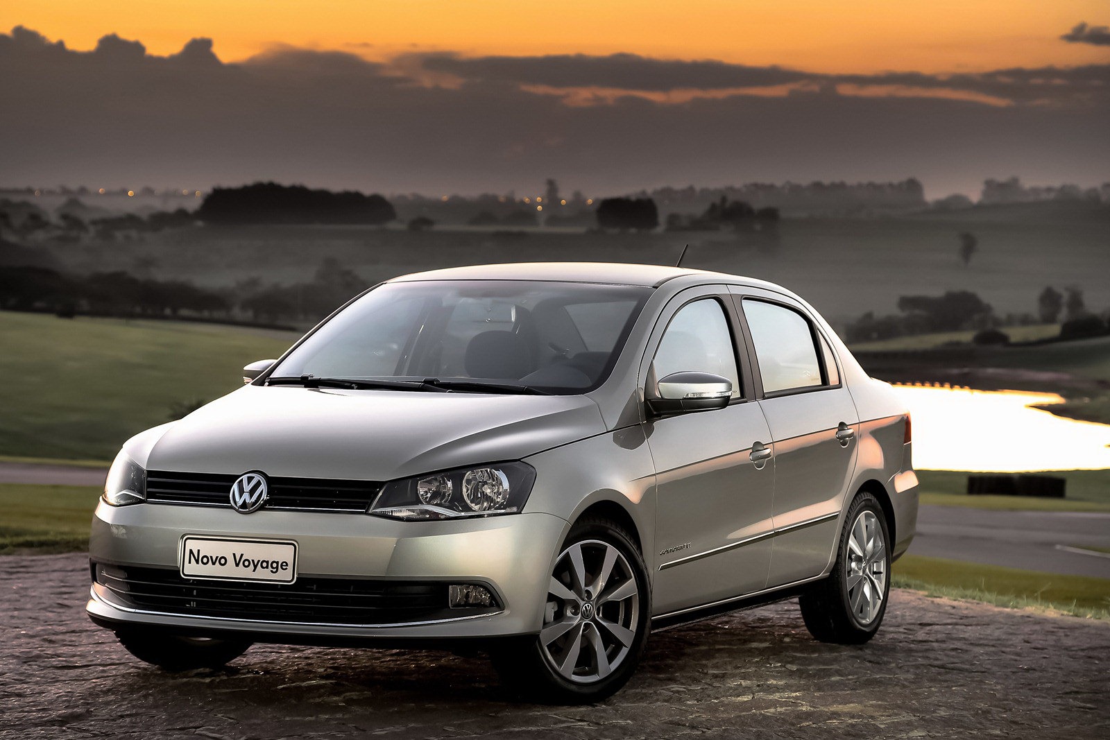 Volkswagen Golf Sedan