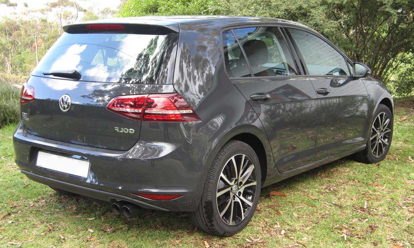 Volkswagen Golf Urano Grey