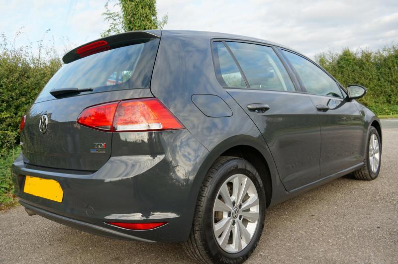 Volkswagen Golf Urano Grey