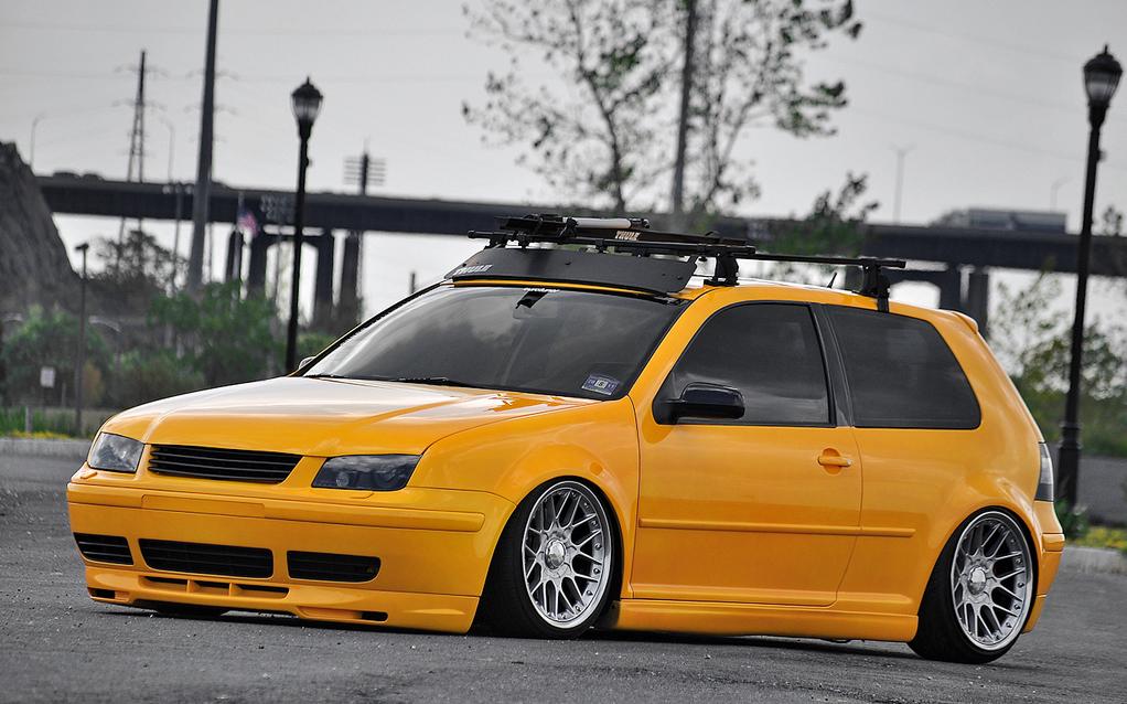 Volkswagen Golf Yellow