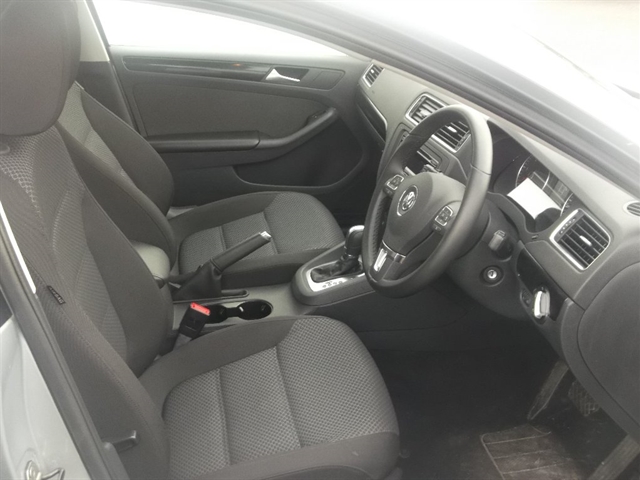 Volkswagen Jetta 1.6 Tdi Bluemotion