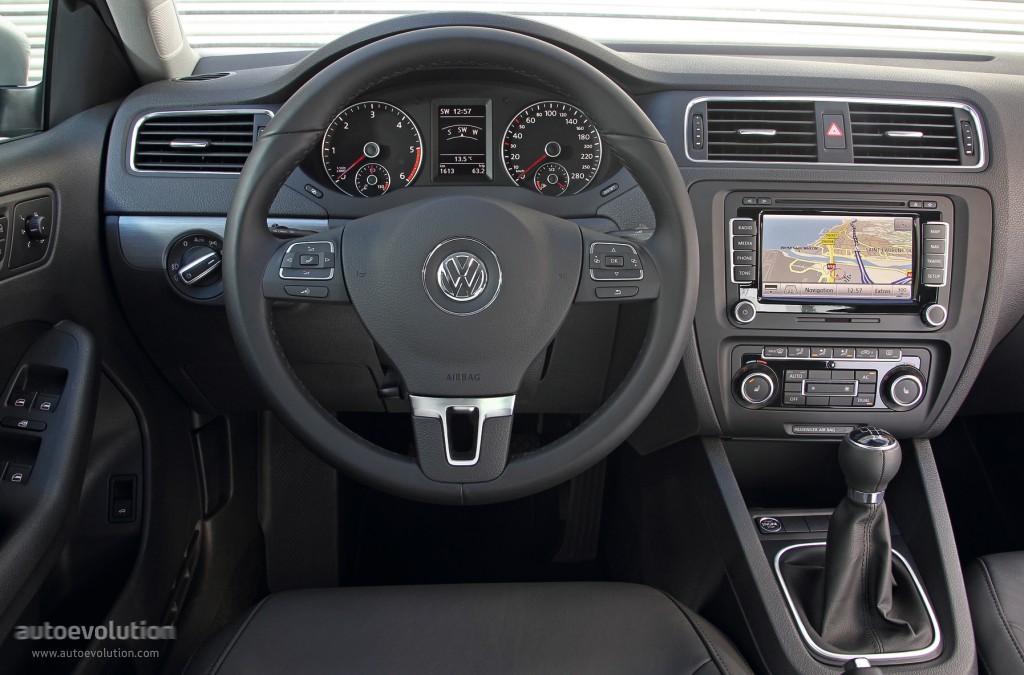 Volkswagen Jetta 1.6 Tdi Bluemotion Volkswagen Jetta 1.6 Tdi Bluemotion