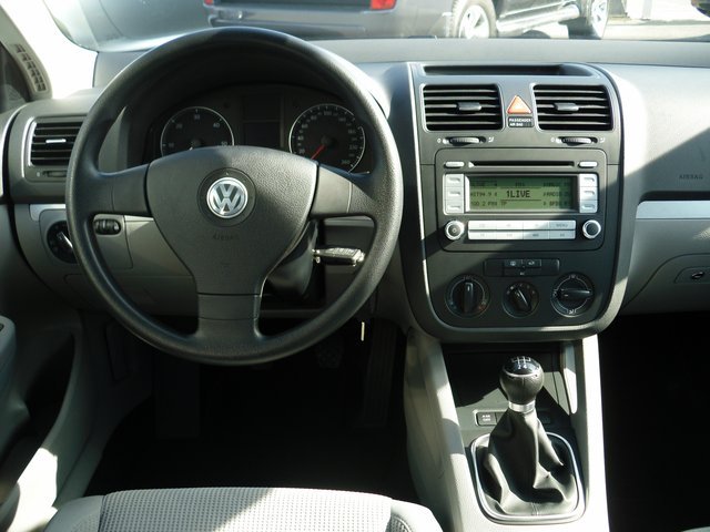 Volkswagen Jetta 1.9 Tdi Comfortline