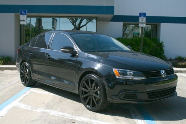 Volkswagen Jetta Black