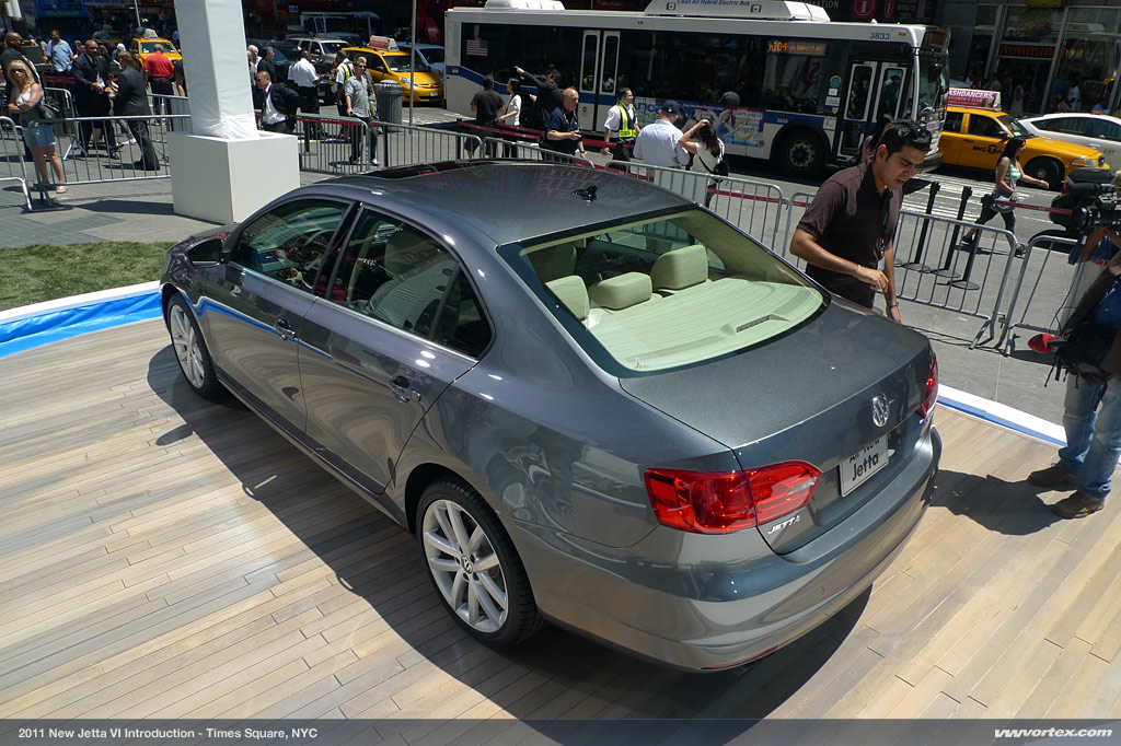 Volkswagen Jetta Platinum Grey