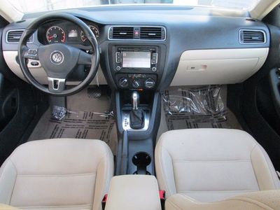 Volkswagen Jetta Pzev