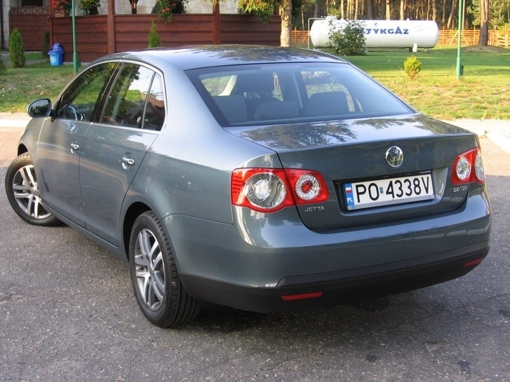 Volkswagen Jetta V