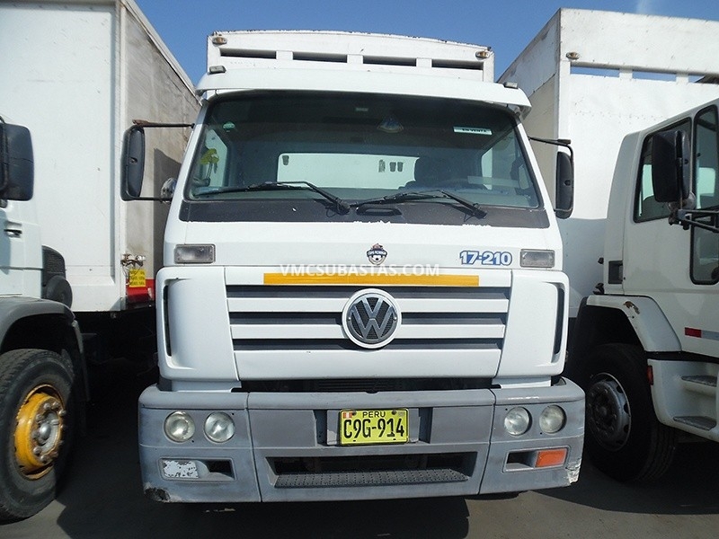 Volkswagen 17-210
