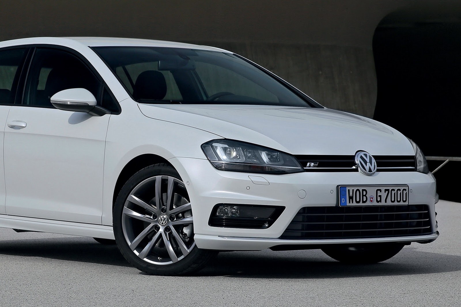 Volkswagen R Line