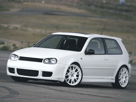 Volkswagen R32