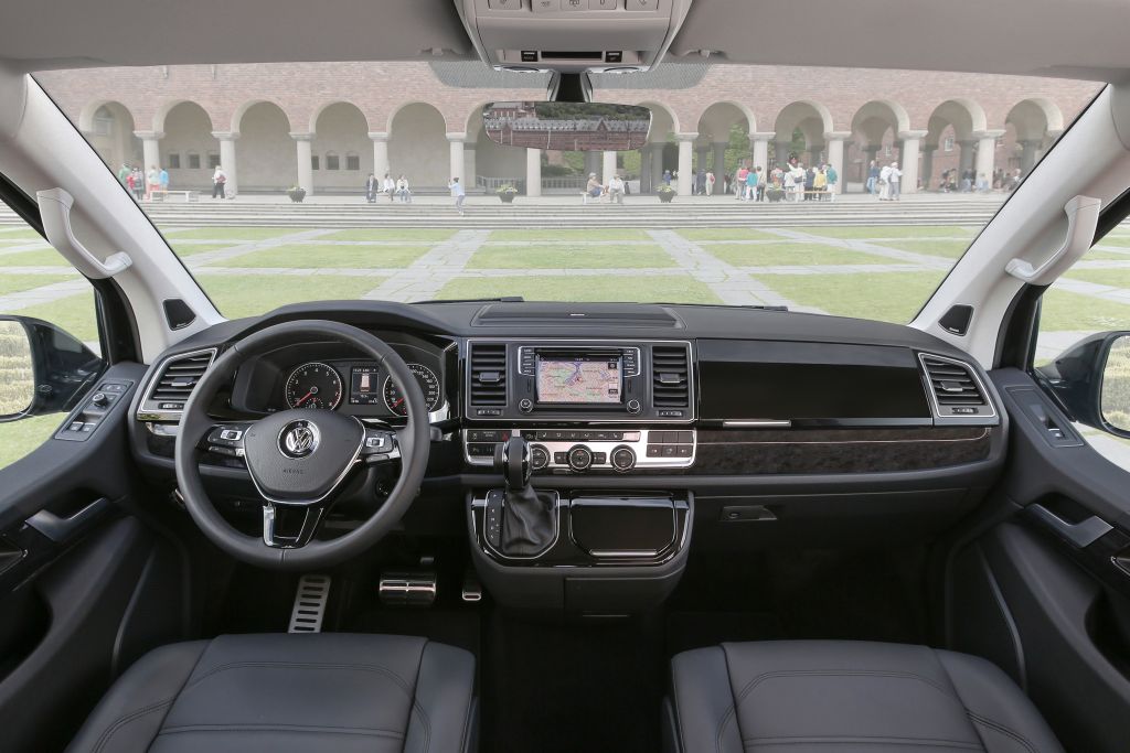 Volkswagen Multivan T6 2015
