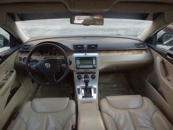 Volkswagen Passat 1.6 Fsi Volkswagen Passat 1.6 Fsi
