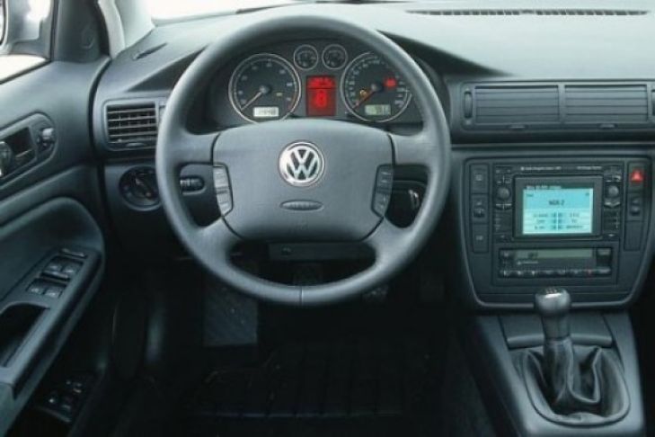 Volkswagen Passat 1.6 Trendline