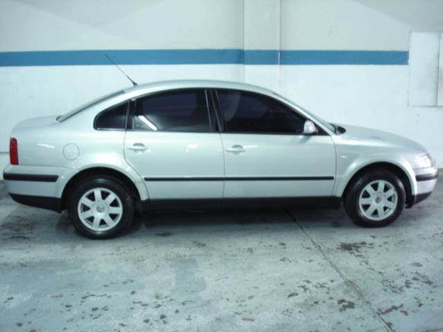 Volkswagen Passat 19 Tdi