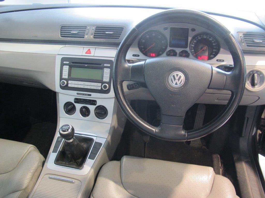 Volkswagen Passat 2.0 Fsi Comfortline