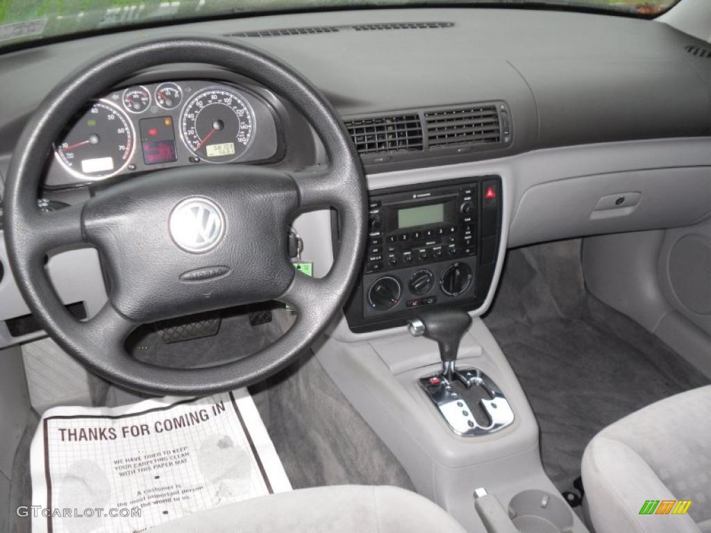 Volkswagen Passat 2003