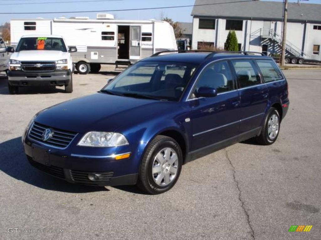 Volkswagen Passat Blue