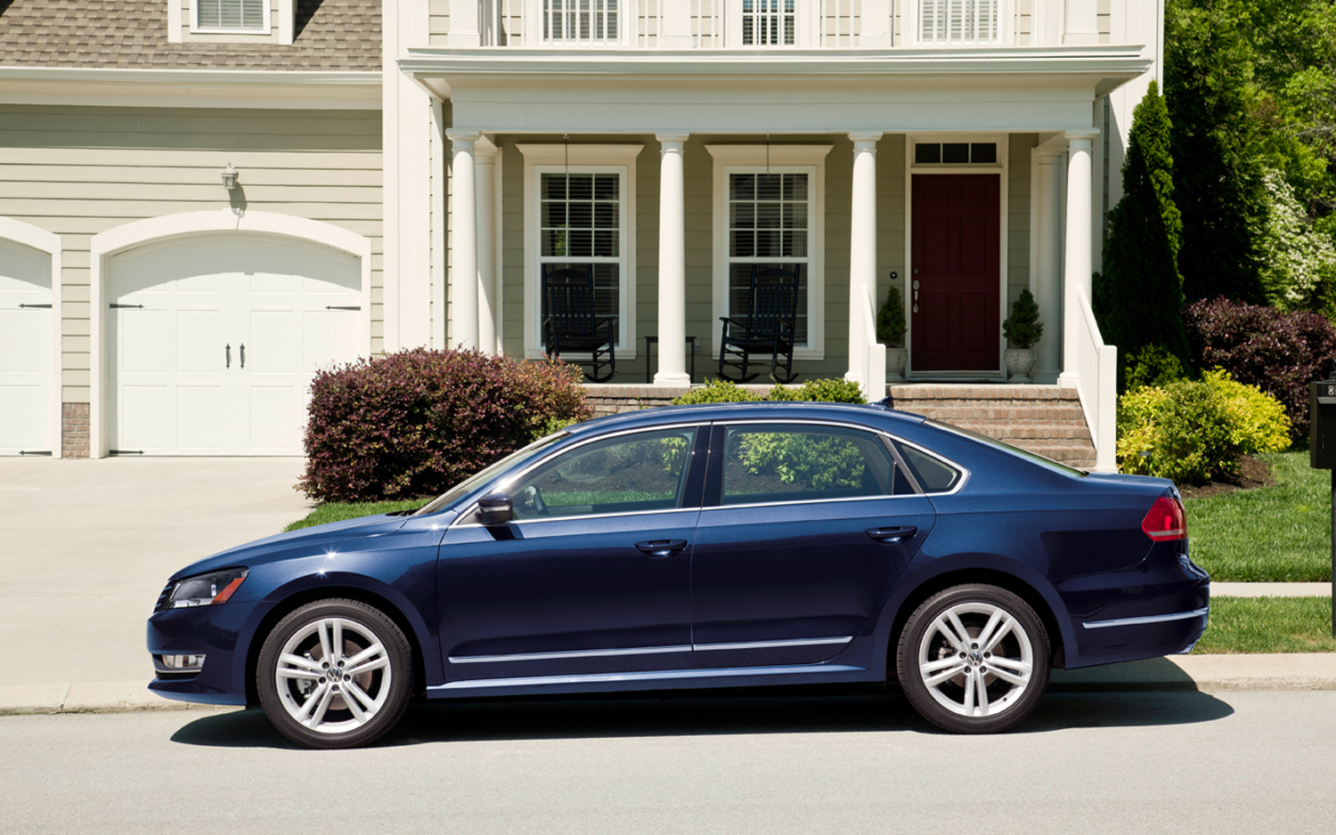 Volkswagen Passat Blue Volkswagen Passat Blue